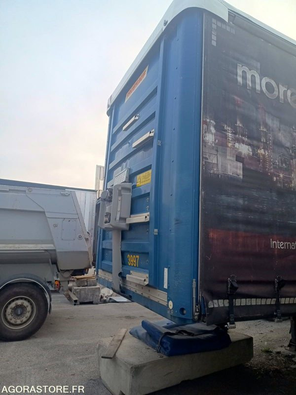 Semi-remorque Bâchée Fruehauf - 2014 (3997) - 커튼사이더 세미 트레일러 : 사진 4 Semi-remorque Bâchée Fruehauf - 2014 (3997) - 커튼사이더 세미 트레일러 : 사진 4