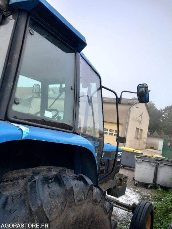 TRACTEUR NEW HOLLAND - 장궤형 트랙터 : 사진 4 TRACTEUR NEW HOLLAND - 장궤형 트랙터 : 사진 4