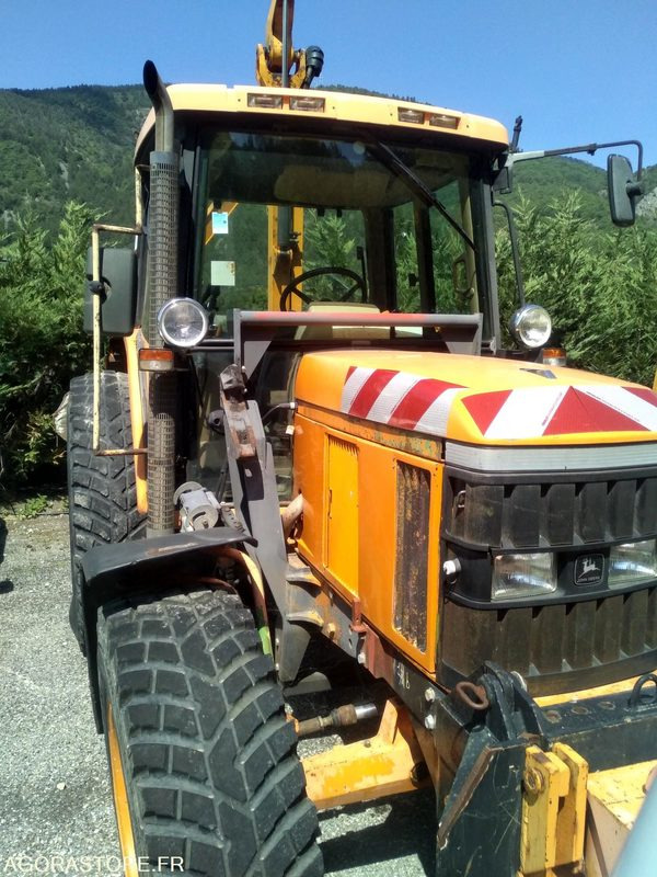 Tracteur John Deere 6220 4X4 - 2006 - 10558 heures avec épareuse NOREMAT Tonica - 농업용 기계 : 사진 4 Tracteur John Deere 6220 4X4 - 2006 - 10558 heures avec épareuse NOREMAT Tonica - 농업용 기계 : 사진 4