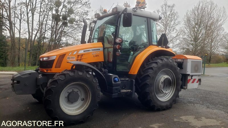 Tracteur agricole Massey Fergusson 110CV année 2015 avec épareuse SMA LYNX 2453 - 장궤형 트랙터 : 사진 1 Tracteur agricole Massey Fergusson 110CV année 2015 avec épareuse SMA LYNX 2453 - 장궤형 트랙터 : 사진 1