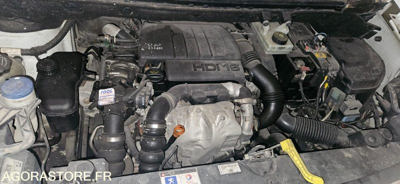 VEHICULE FRIGORIFIQUE PEUGEOT PARTNER AB519FR - 소형 밴 : 사진 2 VEHICULE FRIGORIFIQUE PEUGEOT PARTNER AB519FR - 소형 밴 : 사진 2