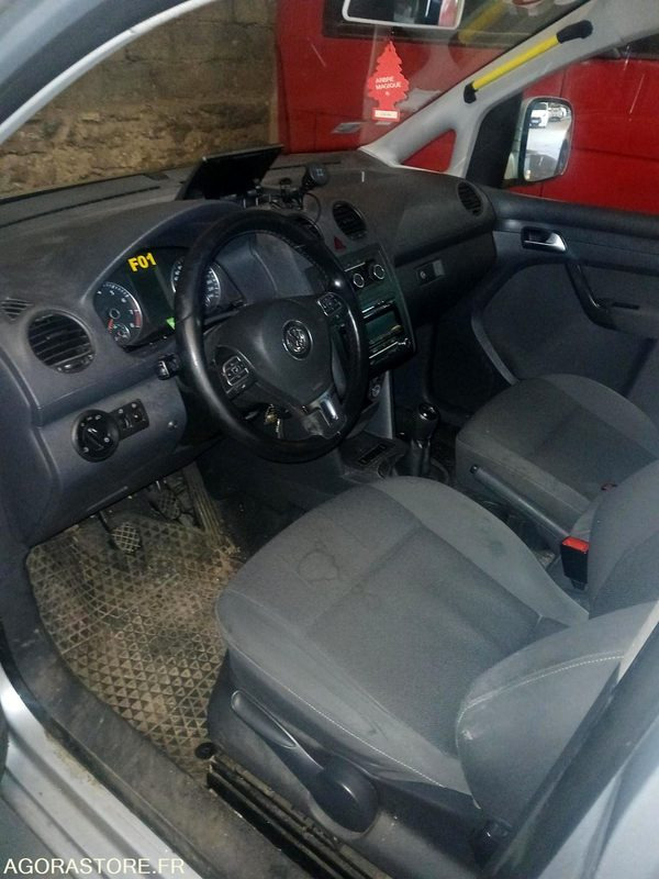 VOLKSWAGEN CADDY TPMR N°150169 - 소형 버스, 승합차 : 사진 5 VOLKSWAGEN CADDY TPMR N°150169 - 소형 버스, 승합차 : 사진 5