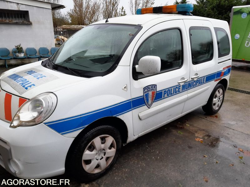 Voiture Renault Kangoo Expression dCi90, 2012 - 196968KM - 소형 밴 : 사진 2 Voiture Renault Kangoo Expression dCi90, 2012 - 196968KM - 소형 밴 : 사진 2