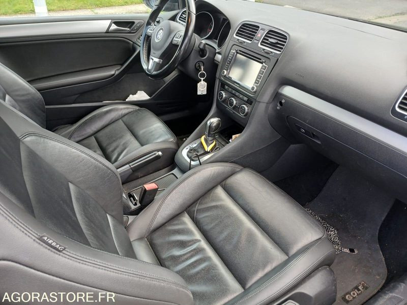 Volkswagen golf cabriolet 1.6 tsi 160cv dsg7 2015 155118 KM - 차량 : 사진 4 Volkswagen golf cabriolet 1.6 tsi 160cv dsg7 2015 155118 KM - 차량 : 사진 4