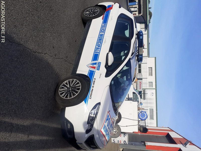Peugeot 2008 police municipale - SUV : 사진 4 Peugeot 2008 police municipale - SUV : 사진 4
