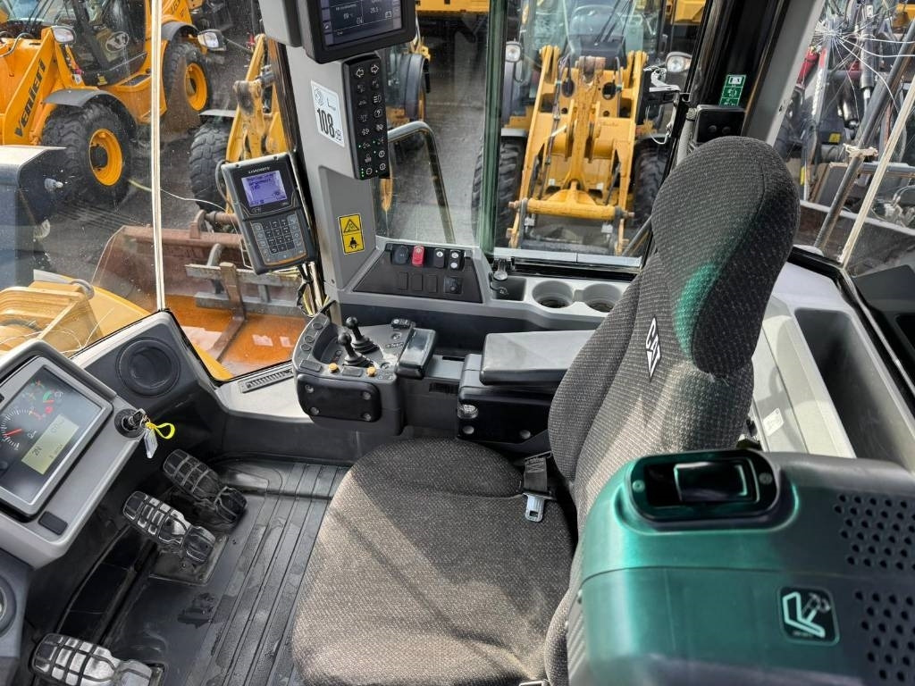 CAT 966M - 휠 로더 : 사진 5 CAT 966M - 휠 로더 : 사진 5