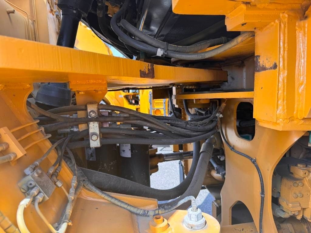 CAT 980 G - 휠 로더 : 사진 4 CAT 980 G - 휠 로더 : 사진 4