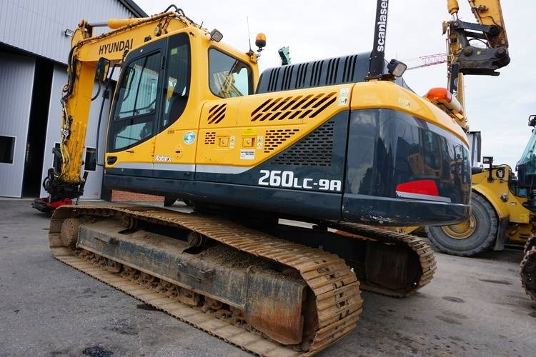Hyundai R260LC-9A - 크롤러 굴삭기 : 사진 3 Hyundai R260LC-9A - 크롤러 굴삭기 : 사진 3
