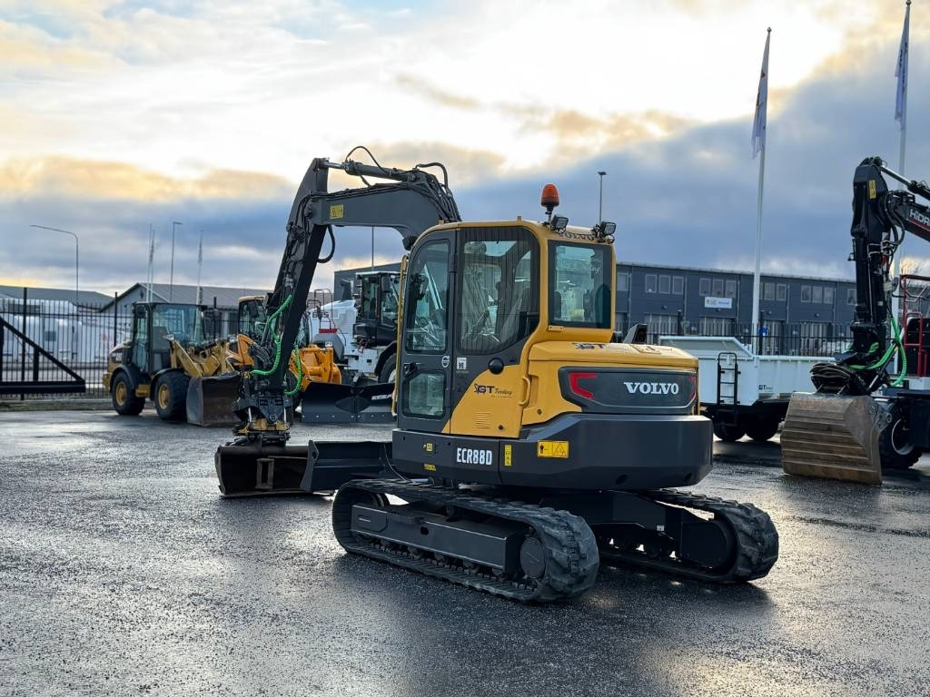 Volvo ECR 88 D - 미니 굴삭기 : 사진 1 Volvo ECR 88 D - 미니 굴삭기 : 사진 1
