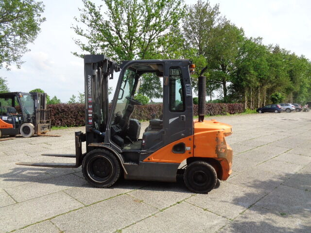 Doosan D35C-7 - 지게차 : 사진 5 Doosan D35C-7 - 지게차 : 사진 5