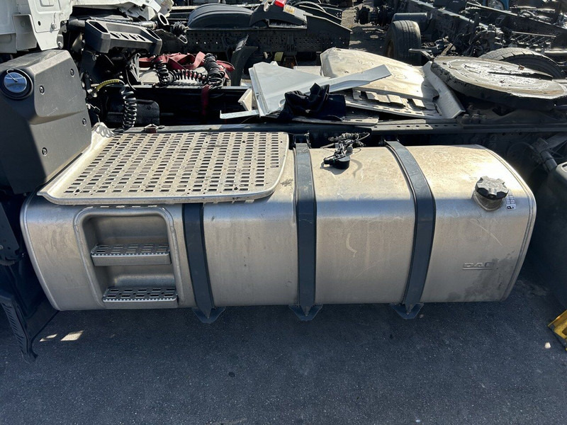 DAF 765 liters 620x675x2112 with step, complete set - 연료 탱크 트럭 용 : 사진 1 DAF 765 liters 620x675x2112 with step, complete set - 연료 탱크 트럭 용 : 사진 1