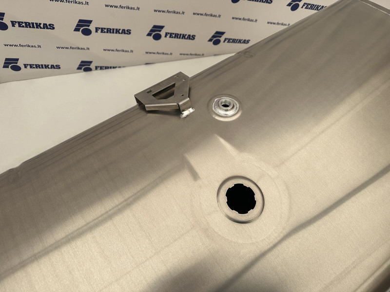 신규 연료 탱크 트럭 용 DAF New aluminum fuel tank 845L : 사진 7 신규 연료 탱크 트럭 용 DAF New aluminum fuel tank 845L : 사진 7