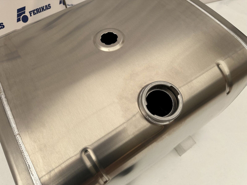 Iveco New aluminum fuel tank 300L - 연료 탱크 트럭 용 : 사진 4 Iveco New aluminum fuel tank 300L - 연료 탱크 트럭 용 : 사진 4