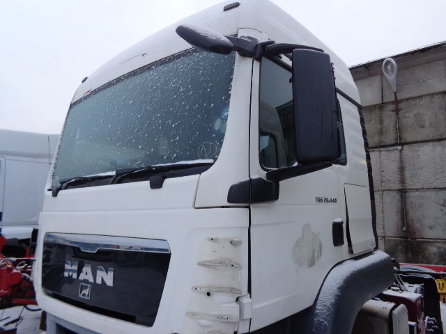MAN TGS good condition cab ( EUROPE DELIVERY ) - 운전실 및 내부 트럭 용 : 사진 1 MAN TGS good condition cab ( EUROPE DELIVERY ) - 운전실 및 내부 트럭 용 : 사진 1