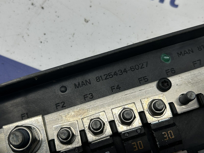 MAN fuse box - 전기 설비 트럭 용 : 사진 4 MAN fuse box - 전기 설비 트럭 용 : 사진 4