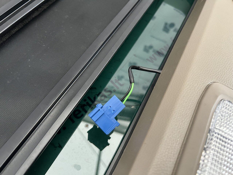 MAN sunroof, roof hatch - 보디 및 외관 트럭 용 : 사진 4 MAN sunroof, roof hatch - 보디 및 외관 트럭 용 : 사진 4