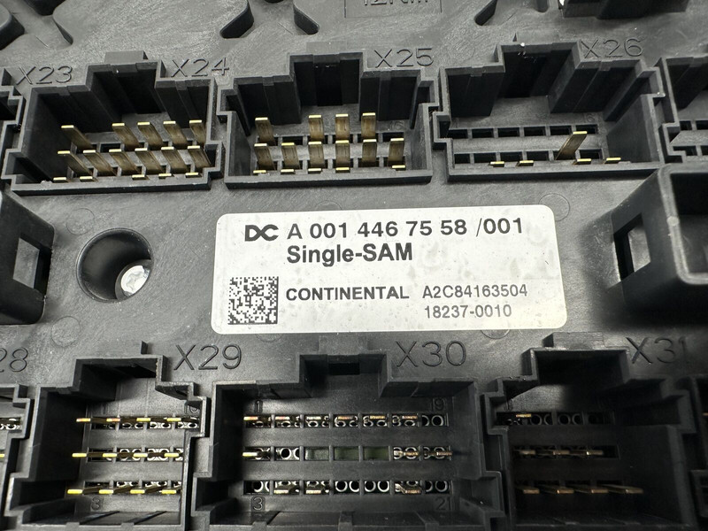 Mercedes-Benz Actros - 전기 설비 트럭 용 : 사진 3 Mercedes-Benz Actros - 전기 설비 트럭 용 : 사진 3