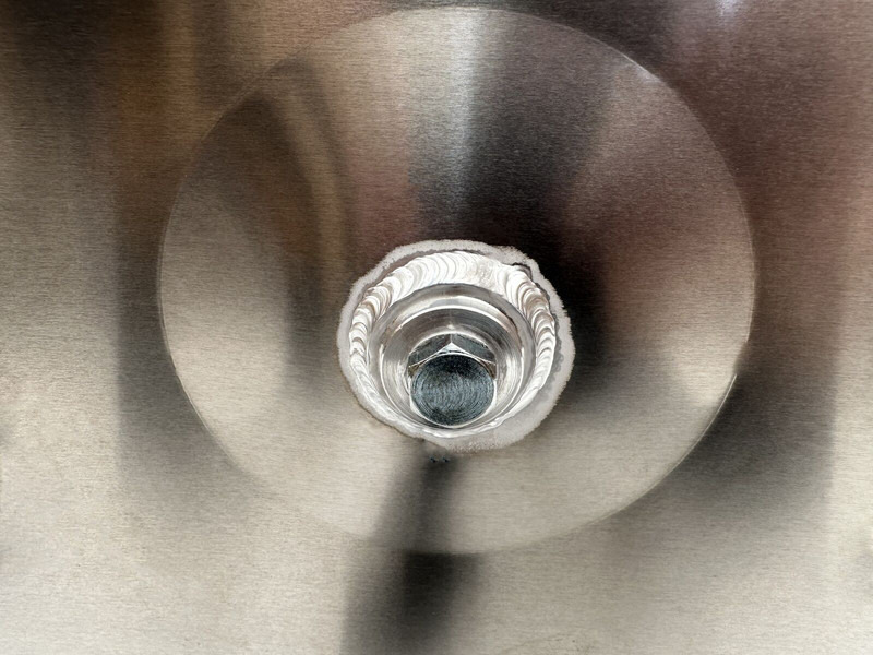 신규 연료 탱크 트럭 용 Mercedes-Benz New aluminum fuel tank 300L : 사진 7 신규 연료 탱크 트럭 용 Mercedes-Benz New aluminum fuel tank 300L : 사진 7