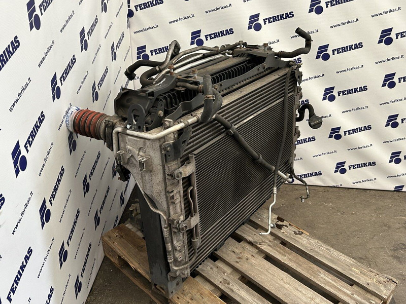 Mercedes-Benz radiators set - 라디에이터 트럭 용 : 사진 2 Mercedes-Benz radiators set - 라디에이터 트럭 용 : 사진 2