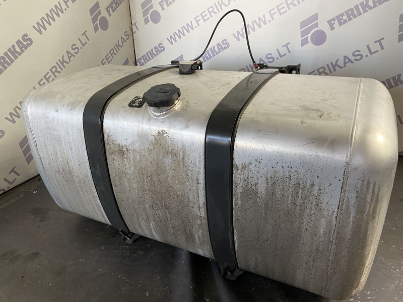 Mercedes-Benz with brackets - 연료 탱크 트럭 용 : 사진 1 Mercedes-Benz with brackets - 연료 탱크 트럭 용 : 사진 1