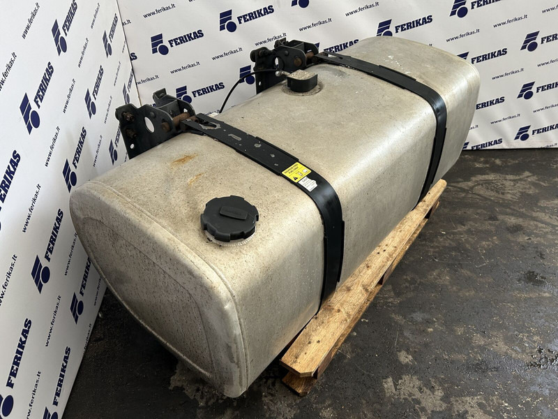 Volvo 450 liters, 560x675x1430 - 연료 탱크 트럭 용 : 사진 2 Volvo 450 liters, 560x675x1430 - 연료 탱크 트럭 용 : 사진 2