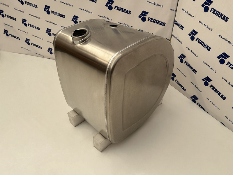 Volvo New aluminum fuel tank 240L - 연료 탱크 트럭 용 : 사진 3 Volvo New aluminum fuel tank 240L - 연료 탱크 트럭 용 : 사진 3