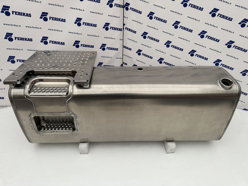 Volvo New aluminum fuel tank 770L - 연료 탱크 트럭 용 : 사진 1 Volvo New aluminum fuel tank 770L - 연료 탱크 트럭 용 : 사진 1