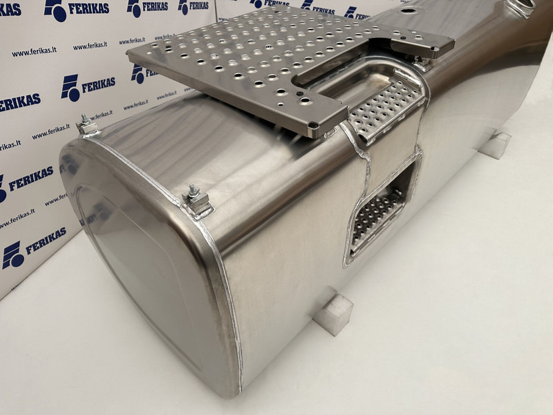 Volvo New aluminum fuel tank 870L - 연료 탱크 트럭 용 : 사진 3 Volvo New aluminum fuel tank 870L - 연료 탱크 트럭 용 : 사진 3