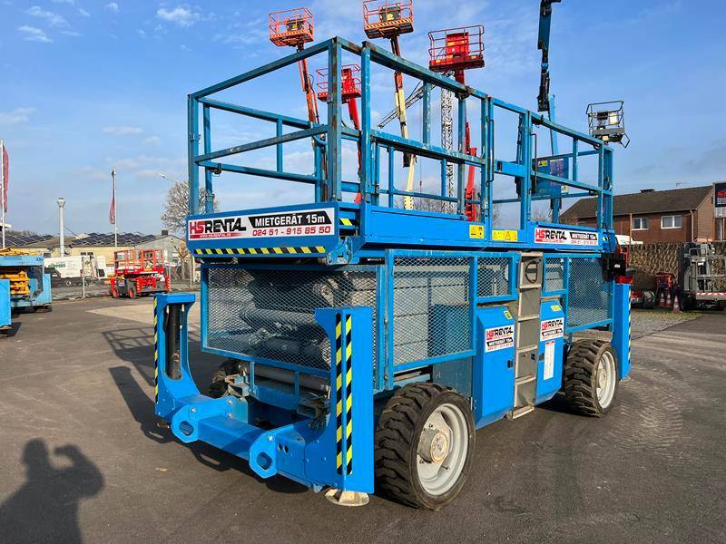 Genie GS4390 RT diesel 4x4 15m (1541) - 시저 리프트 : 사진 3 Genie GS4390 RT diesel 4x4 15m (1541) - 시저 리프트 : 사진 3