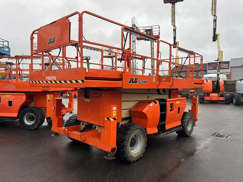 JLG 4394 RT diesel 4x4 15m (1747) - 시저 리프트 : 사진 3 JLG 4394 RT diesel 4x4 15m (1747) - 시저 리프트 : 사진 3