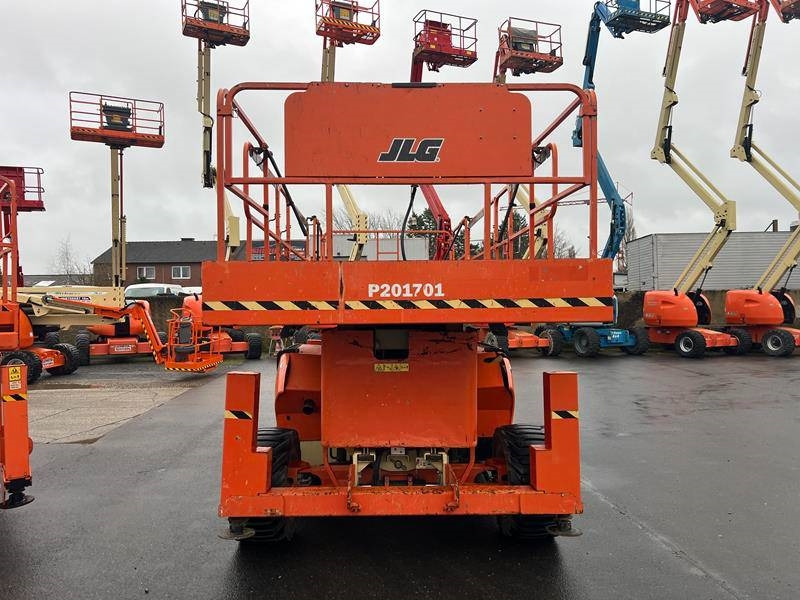 JLG 4394 RT diesel 4x4 15m (1747) - 시저 리프트 : 사진 4 JLG 4394 RT diesel 4x4 15m (1747) - 시저 리프트 : 사진 4
