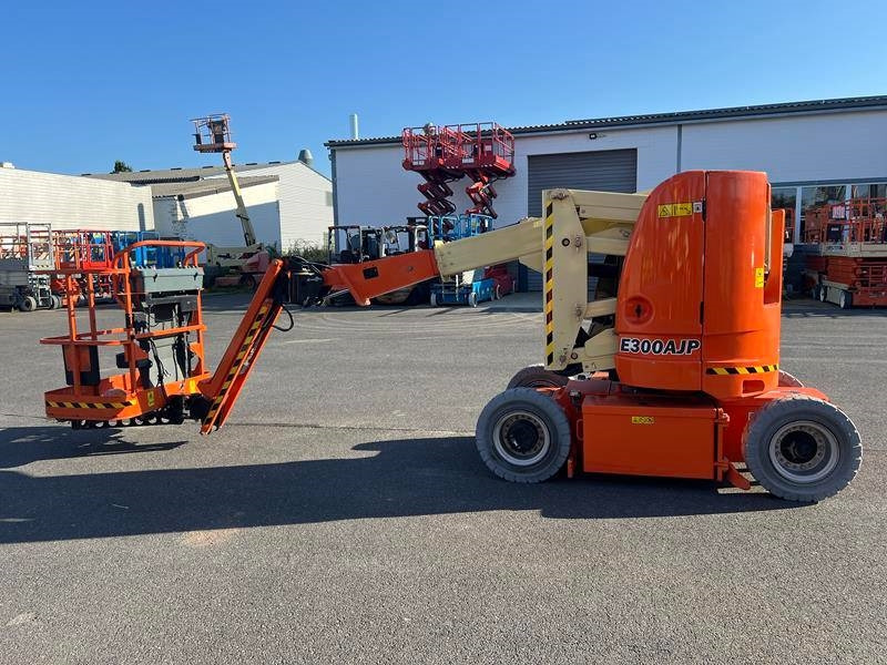 JLG E300 AJP elektro 11m (1791) - 관절 붐 : 사진 5 JLG E300 AJP elektro 11m (1791) - 관절 붐 : 사진 5