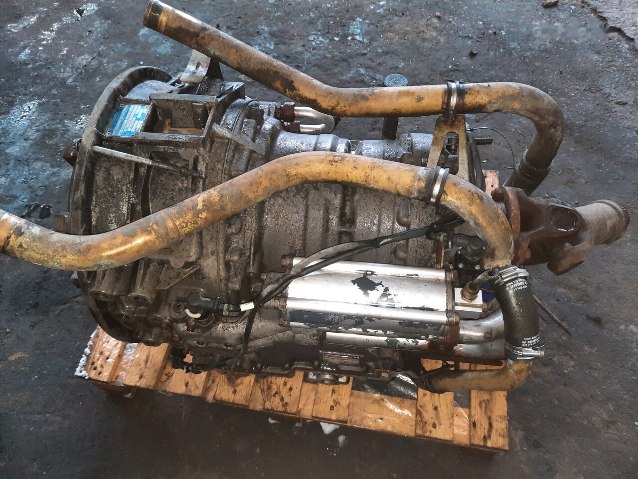 IVECO ZF 6HP604C Cursor 8. 6HP594C IVECO Cursor 8 - 기어박스 버스 용 : 사진 1 IVECO ZF 6HP604C Cursor 8. 6HP594C IVECO Cursor 8 - 기어박스 버스 용 : 사진 1