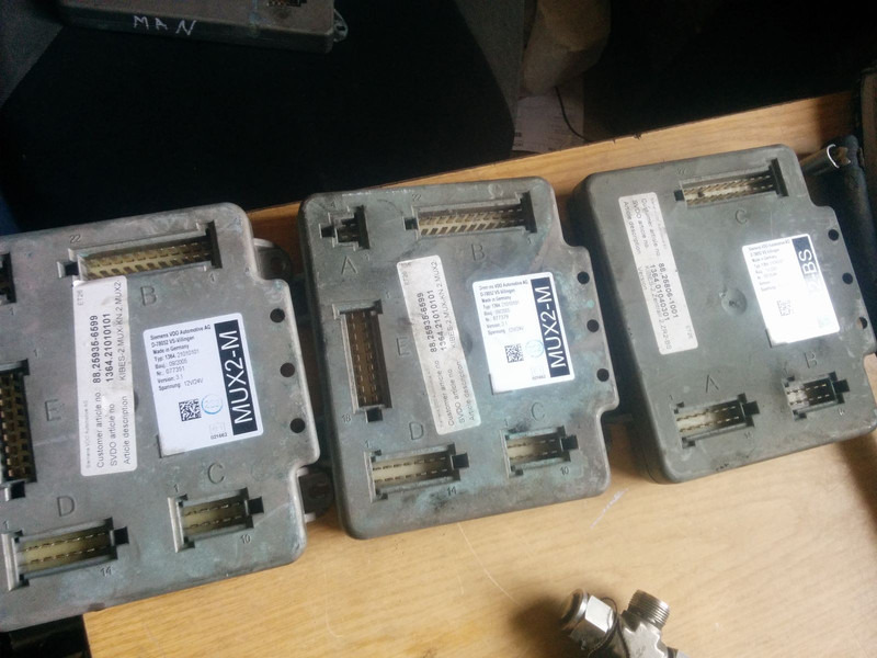 MAN 410413005005 - ECU : 사진 3 MAN 410413005005 - ECU : 사진 3