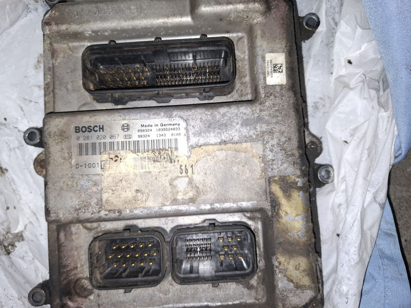 MAN BOSCH 0281001521. 0261200173 \ 020600009 - ECU : 사진 1 MAN BOSCH 0281001521. 0261200173 \ 020600009 - ECU : 사진 1