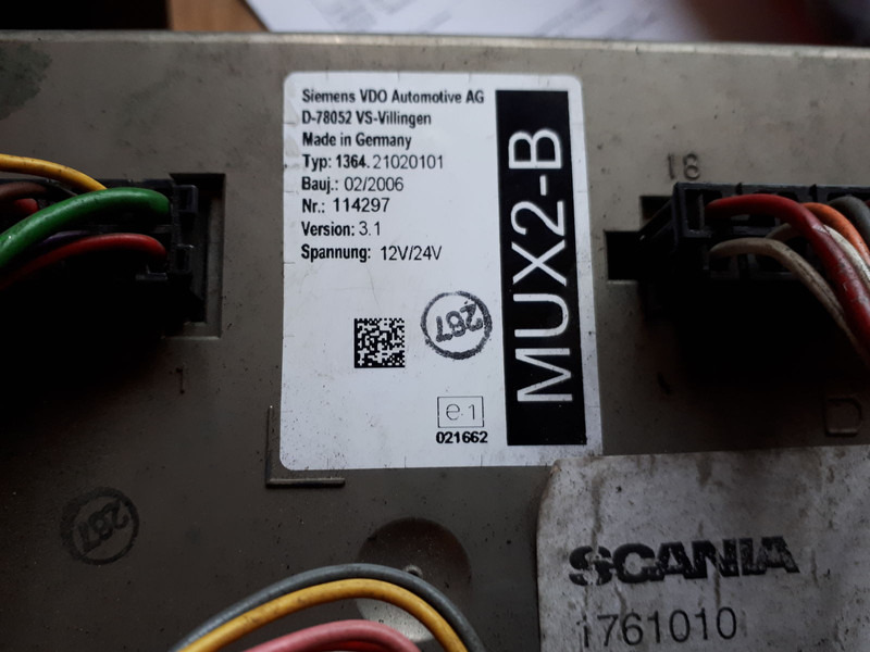 Scania MUX2-B MUX2-M.MUX2-B+/ ZR2-BS/ ZR2-BD - ECU : 사진 4 Scania MUX2-B MUX2-M.MUX2-B+/ ZR2-BS/ ZR2-BD - ECU : 사진 4