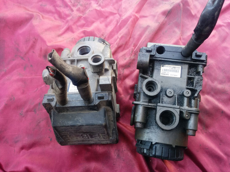 Volvo 21707055.\\ 2137905 - 엔진 및 부품 : 사진 5 Volvo 21707055.\\ 2137905 - 엔진 및 부품 : 사진 5