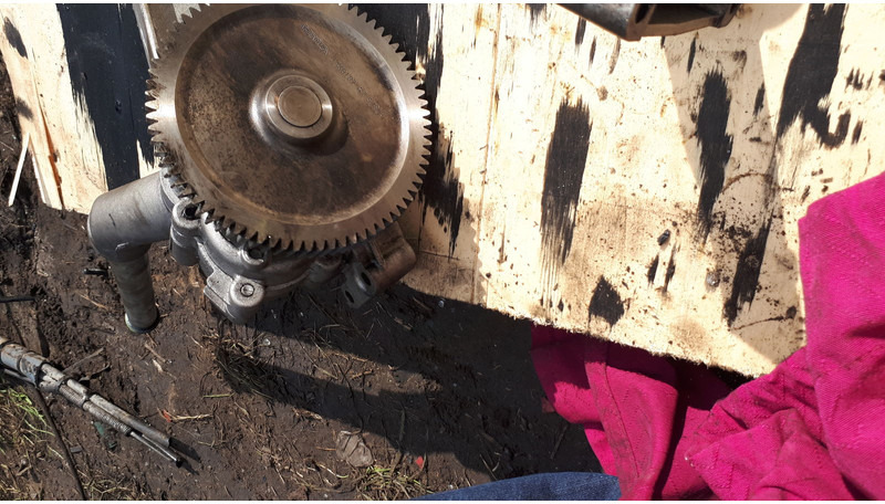 Volvo B10/ B12 = - 오일 펌프 : 사진 4 Volvo B10/ B12 = - 오일 펌프 : 사진 4