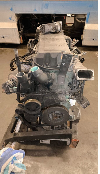 Volvo D9B380/ D9B-360 .G9A-300 D9B310. D9A.-340 - 엔진 : 사진 4 Volvo D9B380/ D9B-360 .G9A-300 D9B310. D9A.-340 - 엔진 : 사진 4