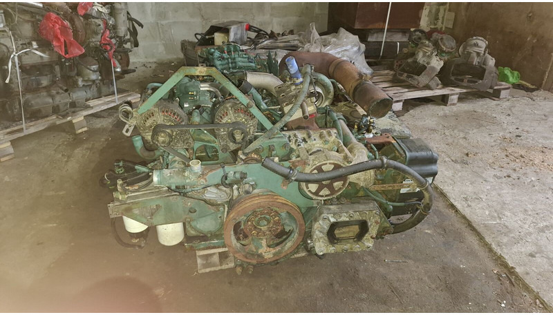 Volvo DH12D 420EC01. DH12E340EC06 . - 엔진 : 사진 2 Volvo DH12D 420EC01. DH12E340EC06 . - 엔진 : 사진 2