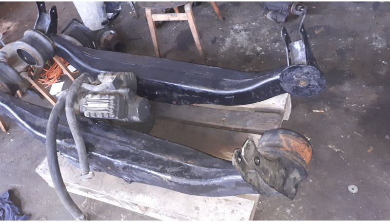 Volvo кронштейн заднего моста мерседес - 스틸 서스펜션 : 사진 1 Volvo кронштейн заднего моста мерседес - 스틸 서스펜션 : 사진 1