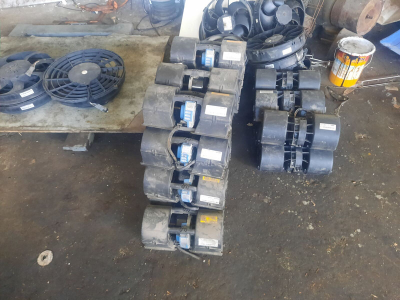 Volvo масляный мотор вентилятора SAUER DANFOSS C19.2L00888\174 - 팬 : 사진 5 Volvo масляный мотор вентилятора SAUER DANFOSS C19.2L00888\174 - 팬 : 사진 5