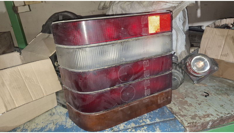 Volvo - 턴 시그널 : 사진 2 Volvo - 턴 시그널 : 사진 2