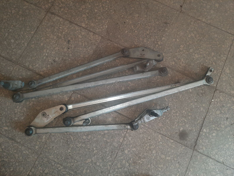 Volvo - 와이퍼 : 사진 1 Volvo - 와이퍼 : 사진 1