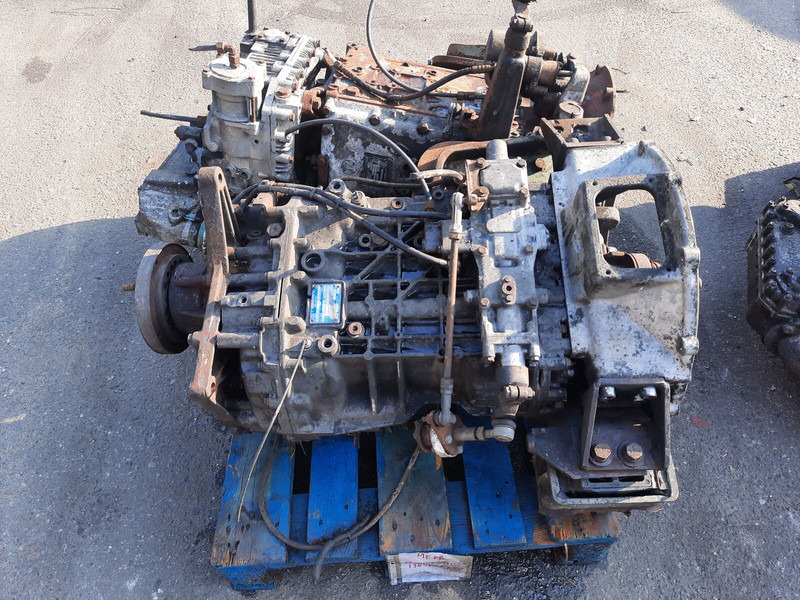 ZF 16S130 .8S180IT . 6S150C. 8S140 IT.6S80+GV80/ 6S90/ S5-24-3 / 6S - 기어박스 : 사진 4 ZF 16S130 .8S180IT . 6S150C. 8S140 IT.6S80+GV80/ 6S90/ S5-24-3 / 6S - 기어박스 : 사진 4