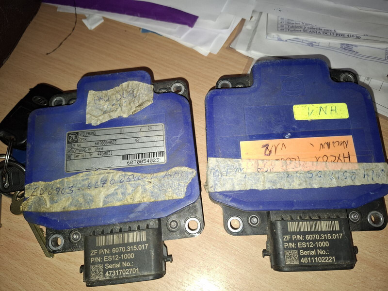 ZF 6070-054-023 - 기어박스 : 사진 1 ZF 6070-054-023 - 기어박스 : 사진 1