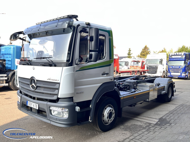 Mercedes-Benz Atego 1527 Manuel, Euro 6, HIAB 10 Tons - 후크 리프트 트럭 : 사진 3 Mercedes-Benz Atego 1527 Manuel, Euro 6, HIAB 10 Tons - 후크 리프트 트럭 : 사진 3