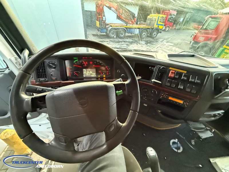 Volvo FH 480 18000 Liter ADR, 4 Compartimenten, Stuuras - 유조트럭 : 사진 5 Volvo FH 480 18000 Liter ADR, 4 Compartimenten, Stuuras - 유조트럭 : 사진 5