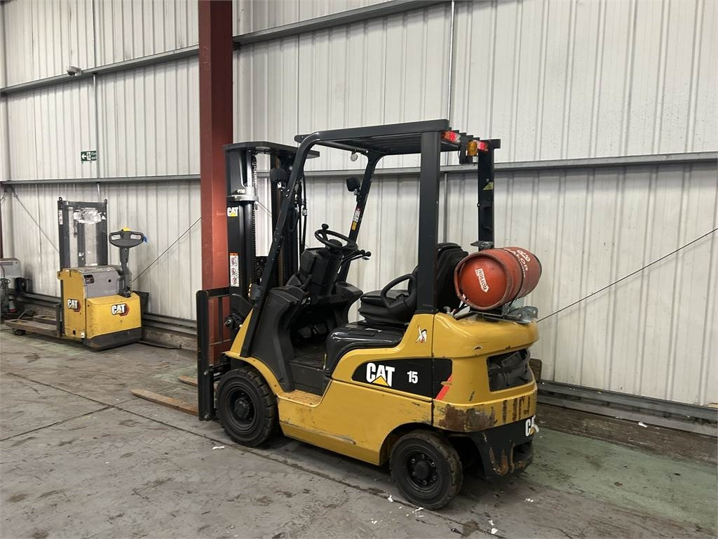 CAT GP15NT - LPG 지게차 : 사진 3 CAT GP15NT - LPG 지게차 : 사진 3