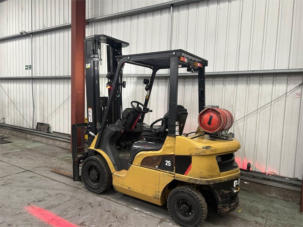 CAT GP25NT - LPG 지게차 : 사진 3 CAT GP25NT - LPG 지게차 : 사진 3